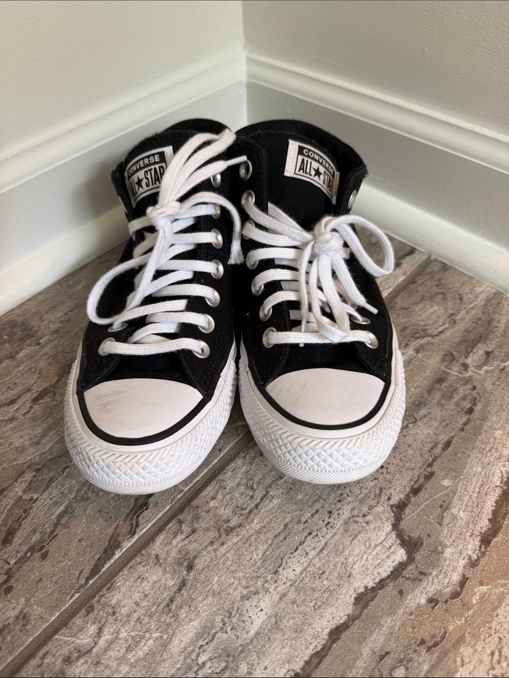 Converse Women’s 7 High Top Sneakers - Black & White